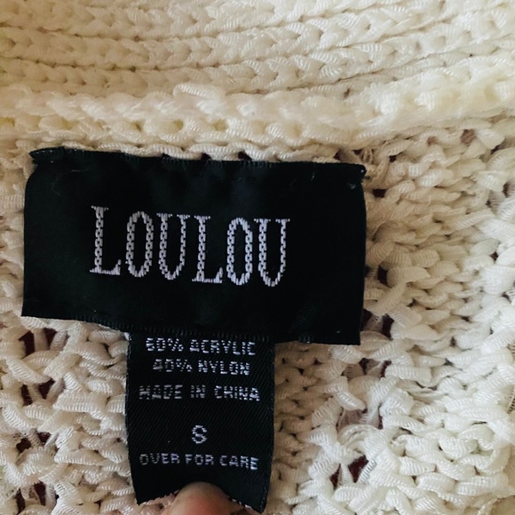 Knit Cream Color Sweater Size Small - Picture 3 of 4